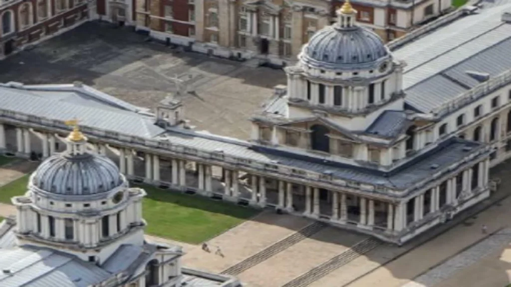 Exploring the University of Greenwich: Campuses, Courses, and Community
